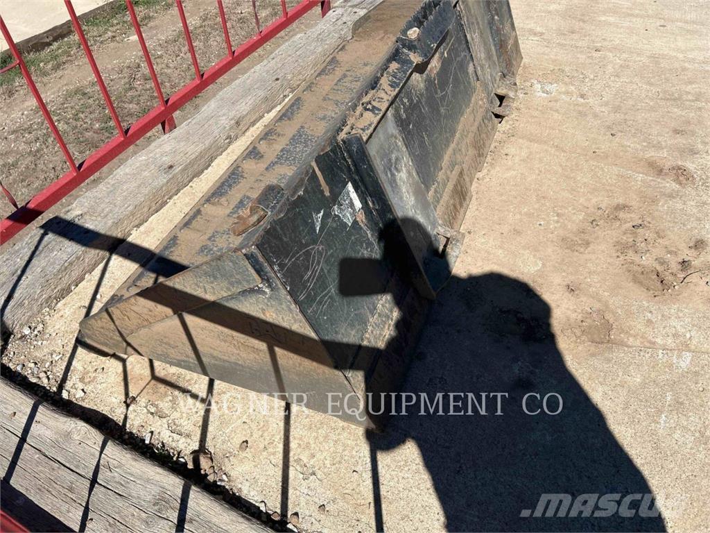 CAT 259D لوادر زحافة