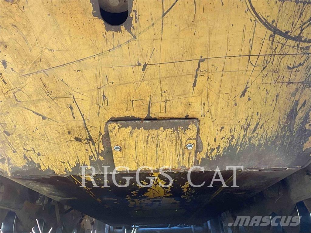 CAT 259D لوادر انزلاقية التوجيه