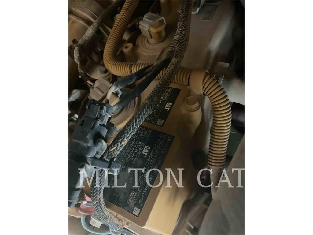 CAT 259D 3 لوادر انزلاقية التوجيه