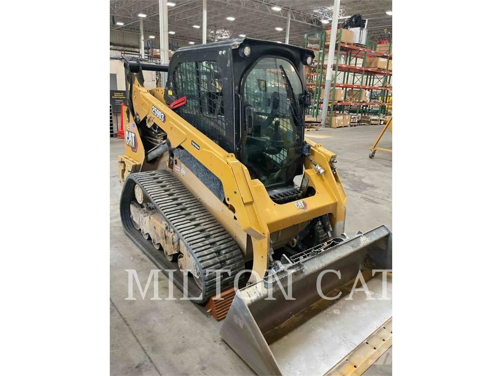 CAT 259D 3 لوادر انزلاقية التوجيه