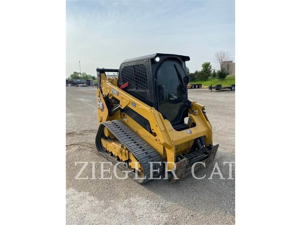 CAT 259D3 لوادر زحافة