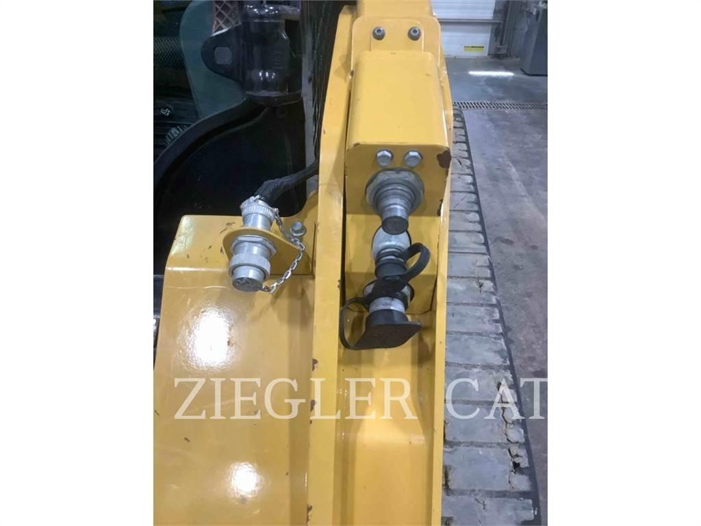 CAT 259D3 لوادر زحافة