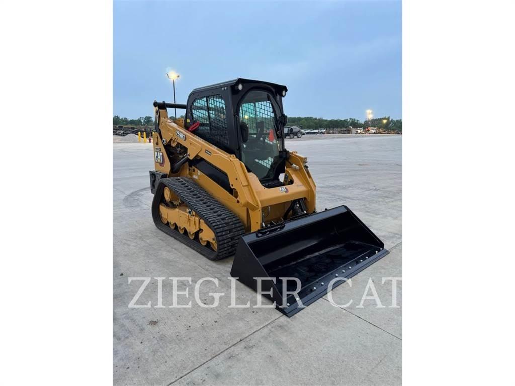 CAT 259D3 لوادر زحافة