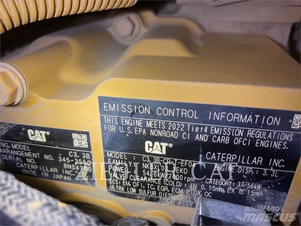 CAT 259D3 لوادر زحافة