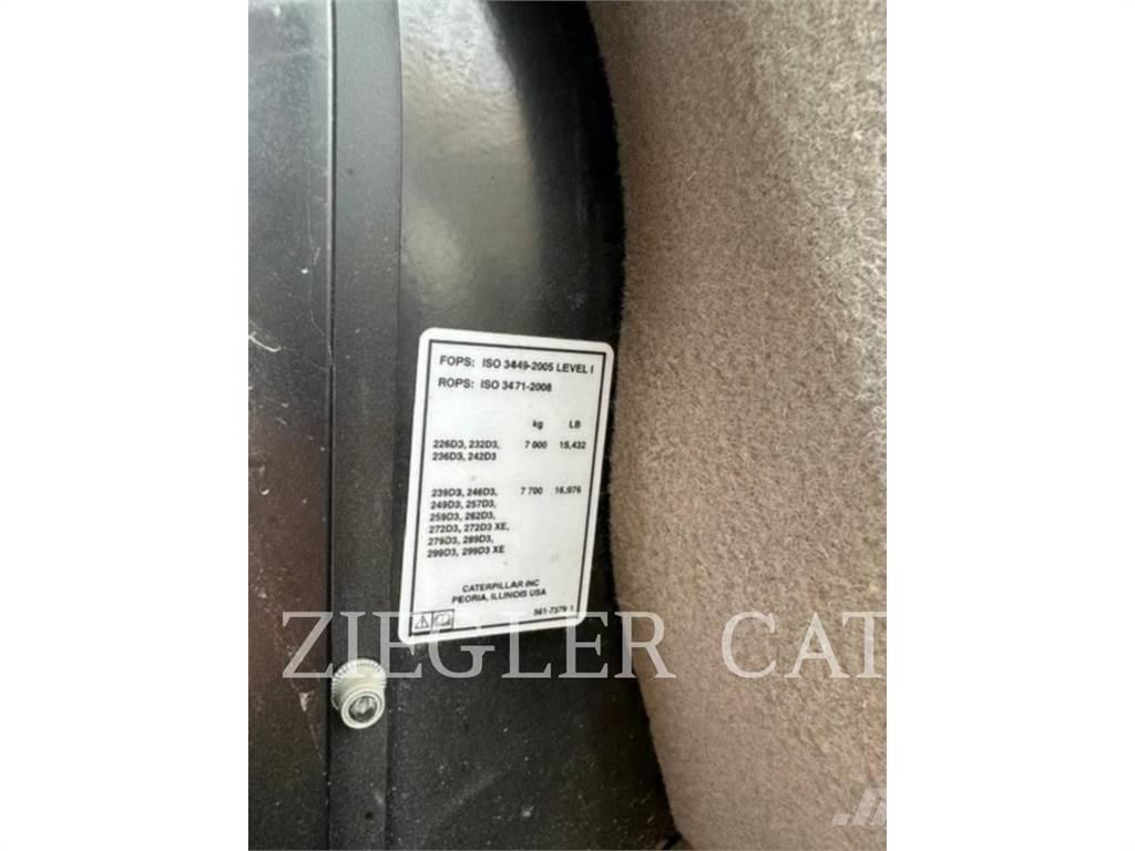 CAT 259D3 لوادر زحافة