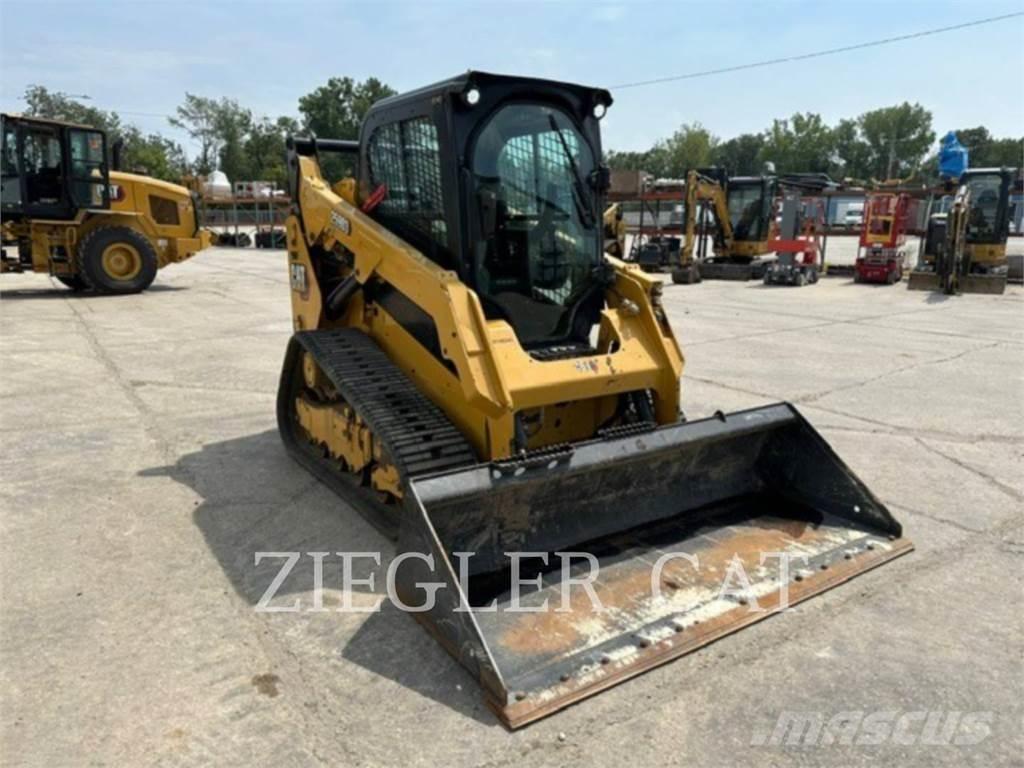 CAT 259D3 لوادر زحافة