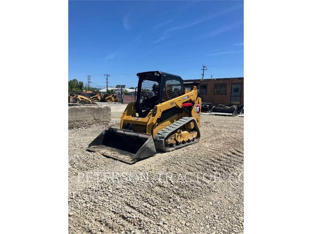CAT 259D3 لوادر انزلاقية التوجيه