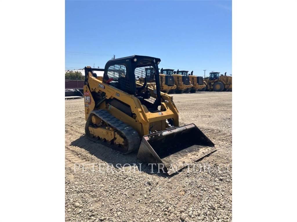 CAT 259D3 لوادر انزلاقية التوجيه
