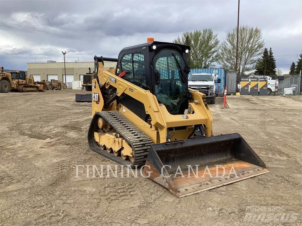 CAT 259D3 لوادر زحافة