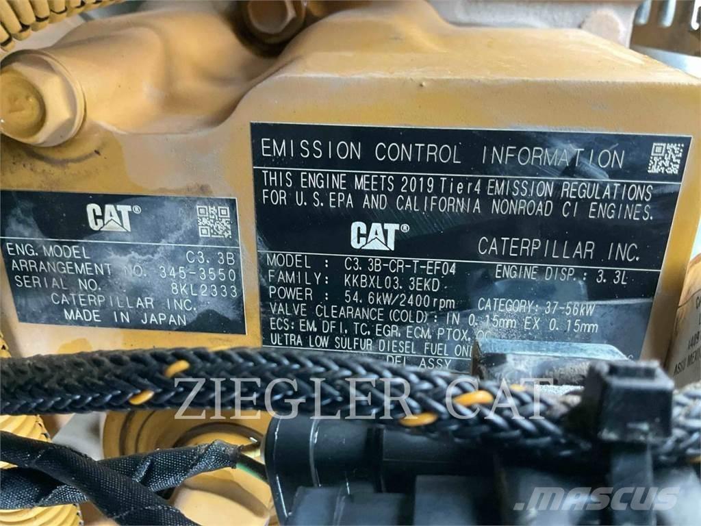 CAT 259D3 لوادر زحافة