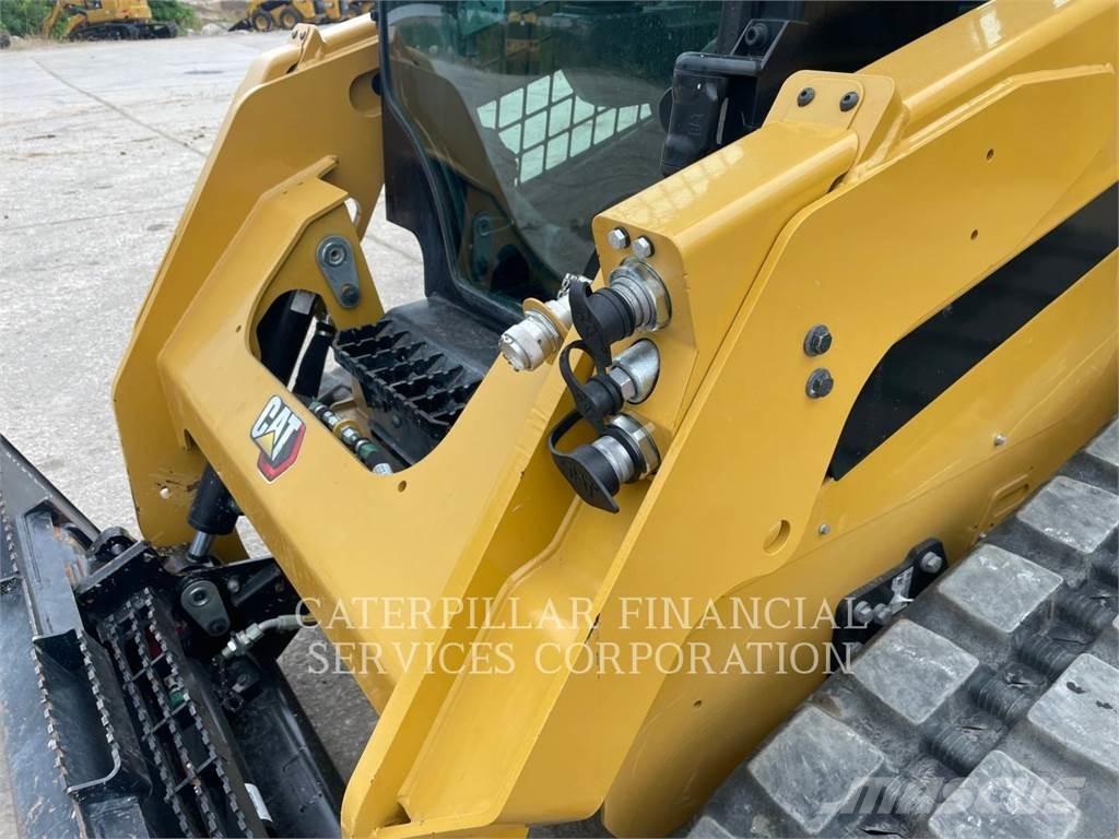CAT 259D3 لوادر زحافة