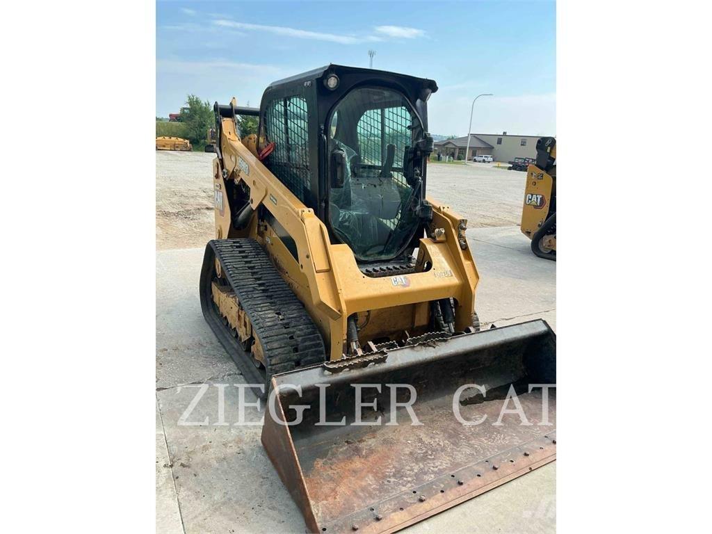 CAT 259D3 لوادر زحافة