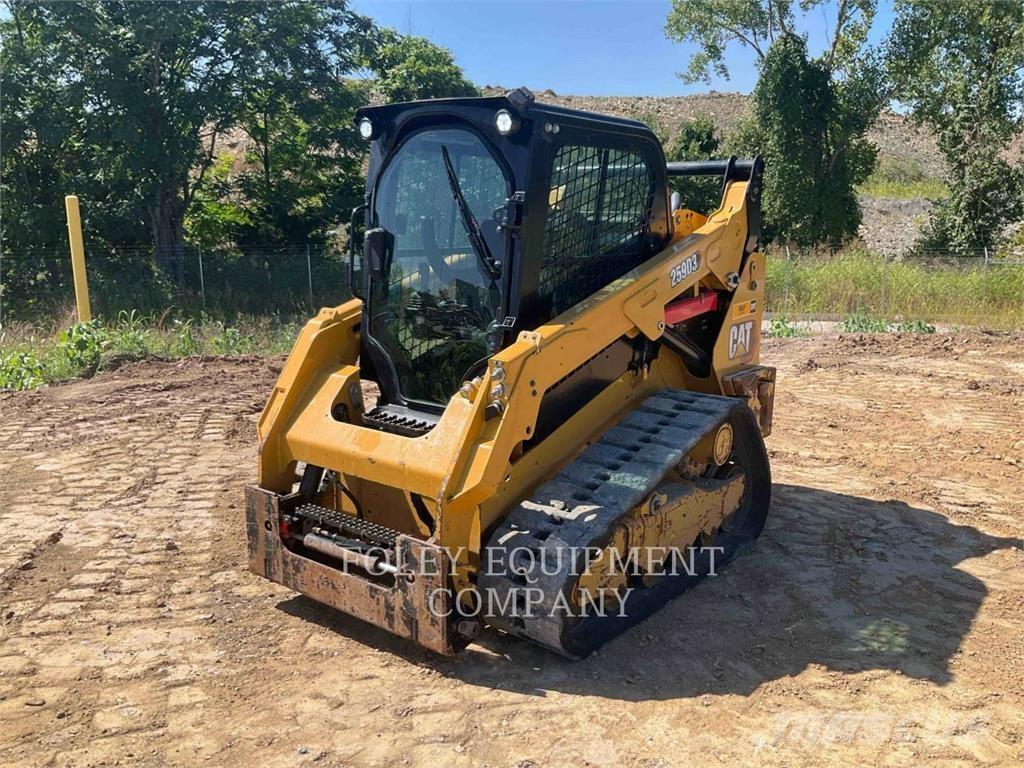 CAT 259D3 لوادر انزلاقية التوجيه