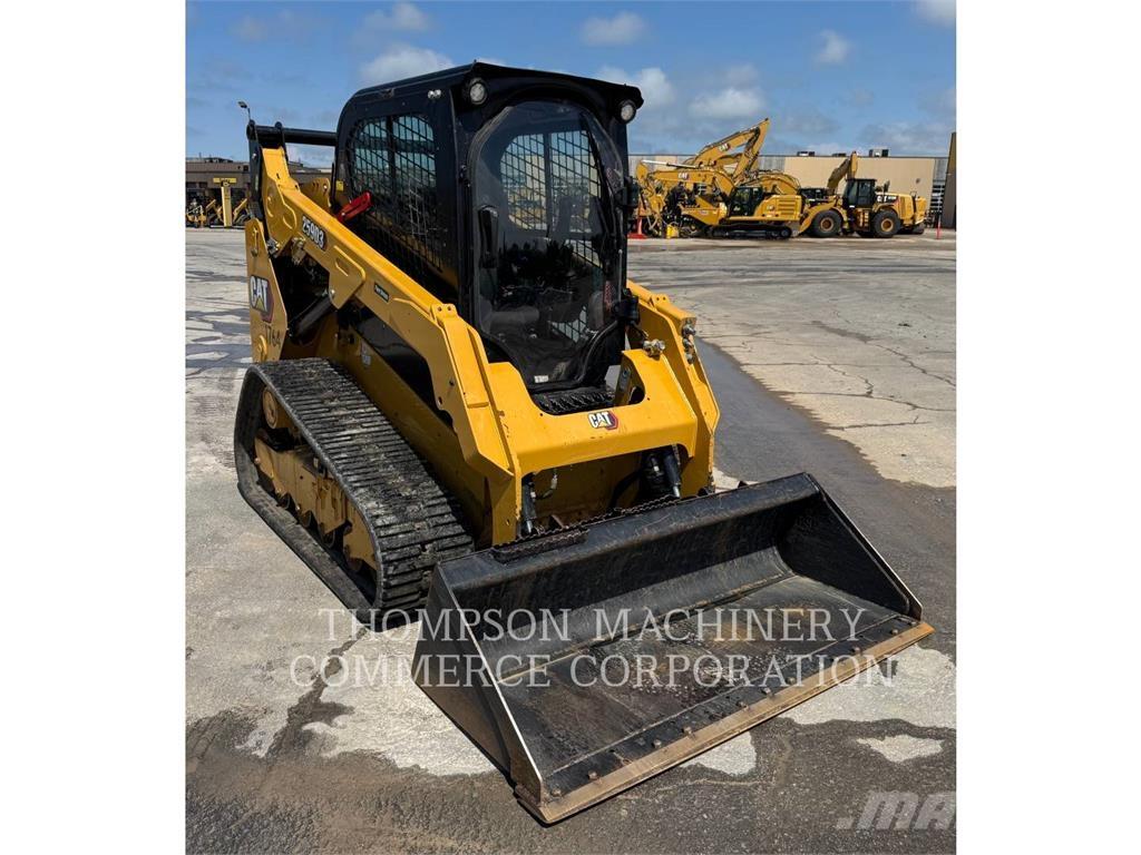 CAT 259D3 لوادر زحافة