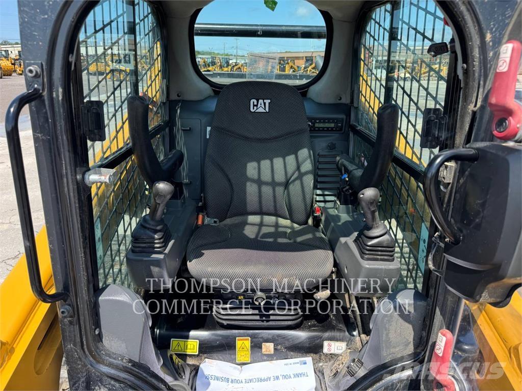CAT 259D3 لوادر زحافة