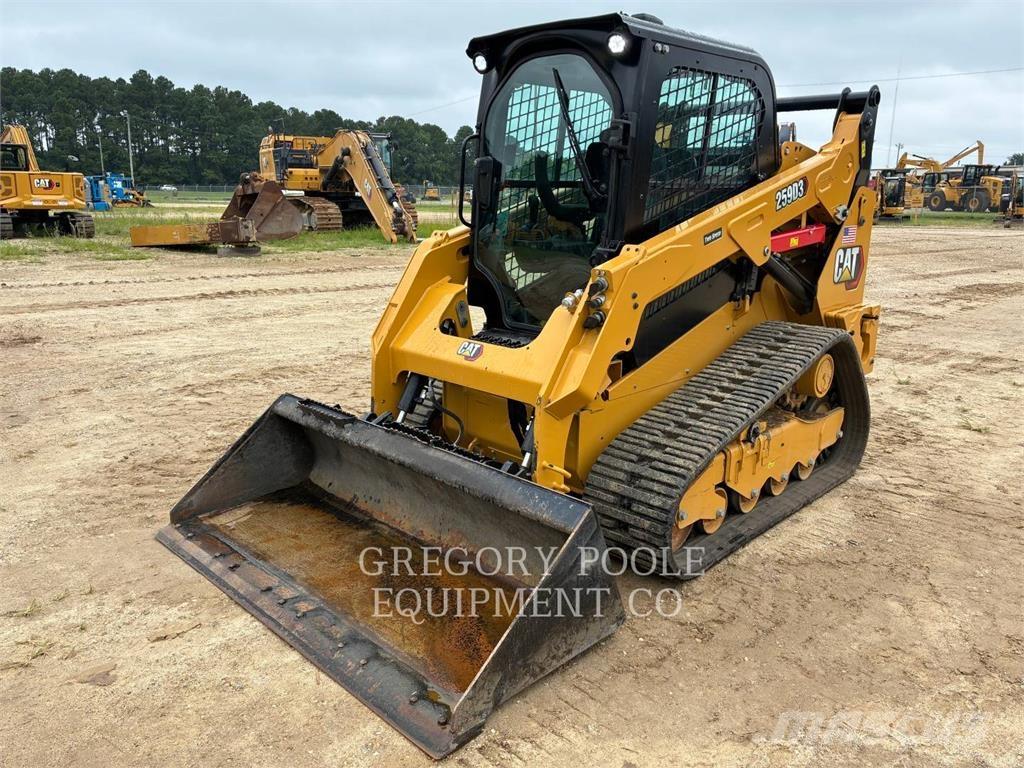CAT 259D3 لوادر زحافة
