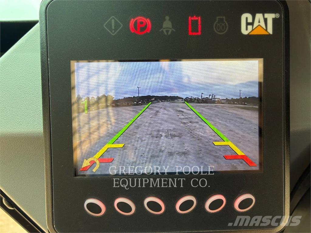 CAT 259D3 لوادر زحافة