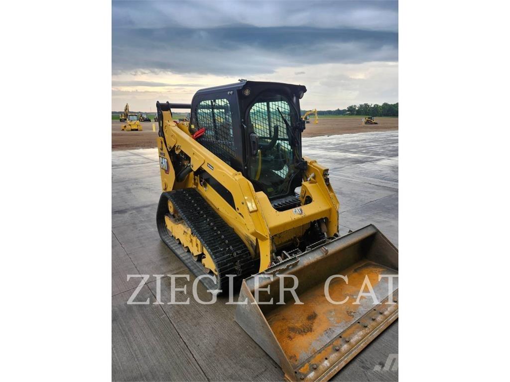 CAT 259D3 لوادر زحافة