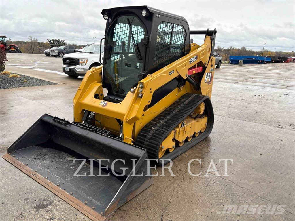 CAT 259D3 لوادر زحافة