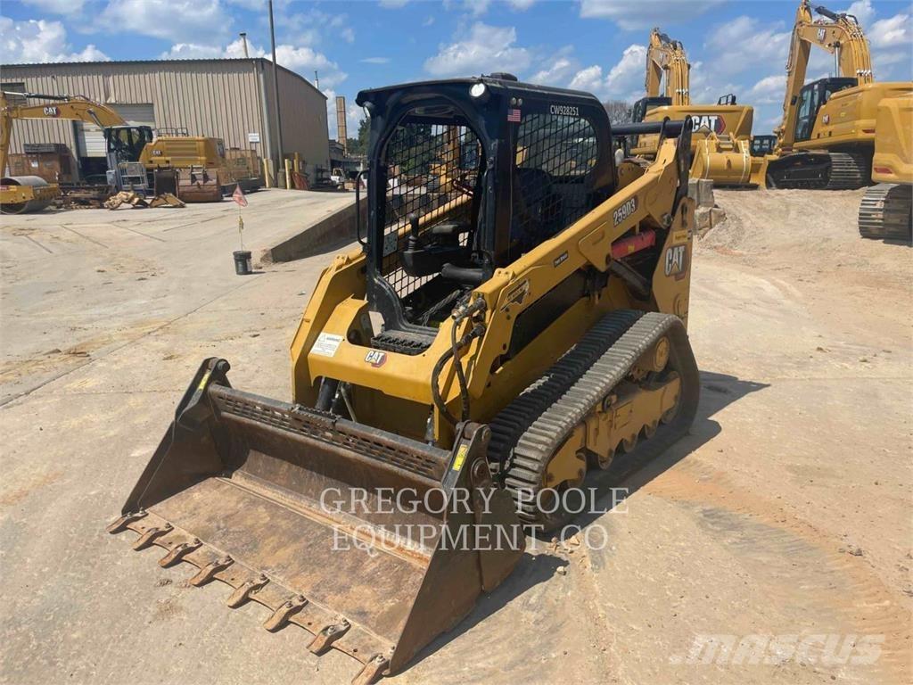 CAT 259D3 لوادر زحافة