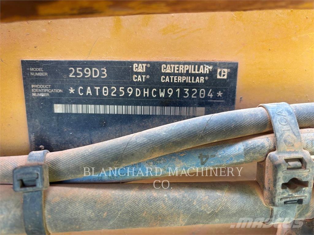 CAT 259D3 لوادر زحافة
