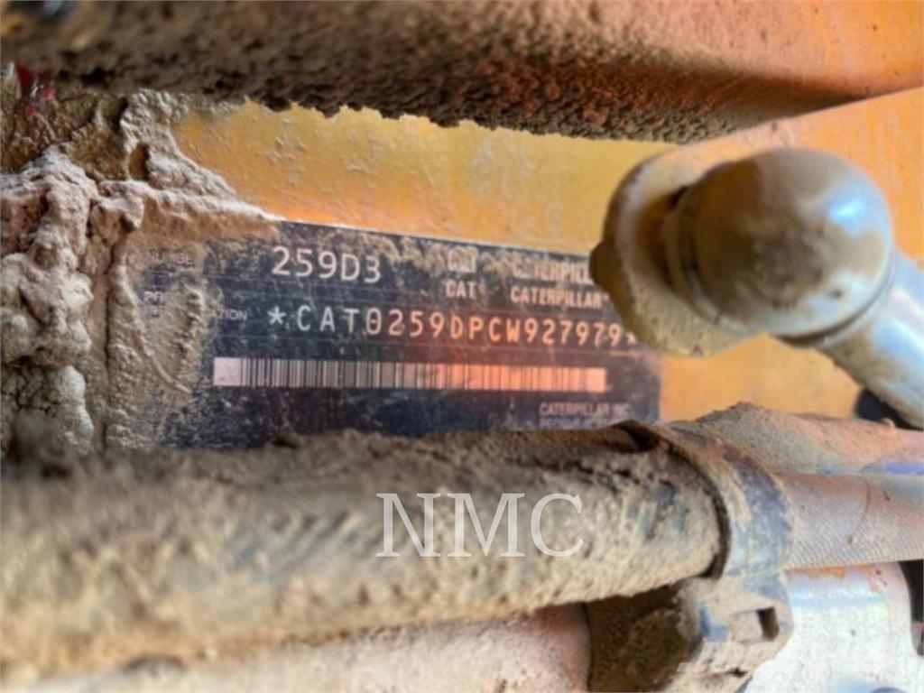 CAT 259D3 لوادر زحافة