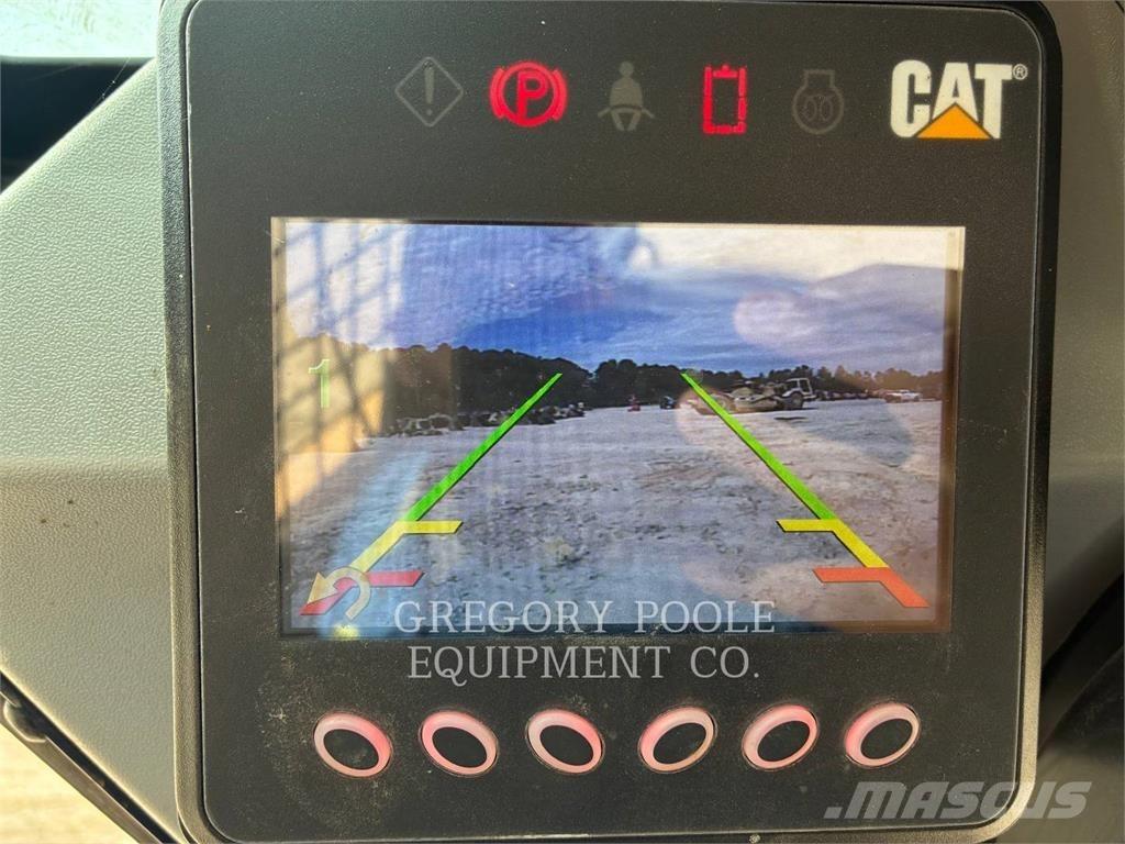 CAT 259D3 لوادر زحافة