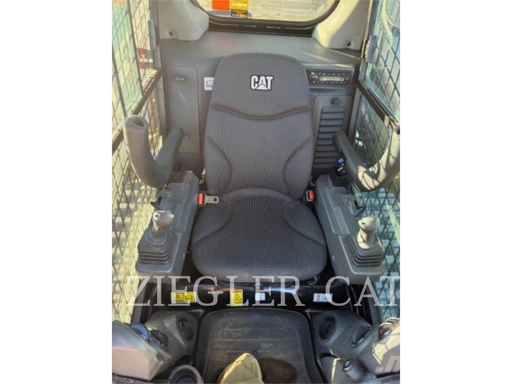 CAT 259D3 لوادر زحافة