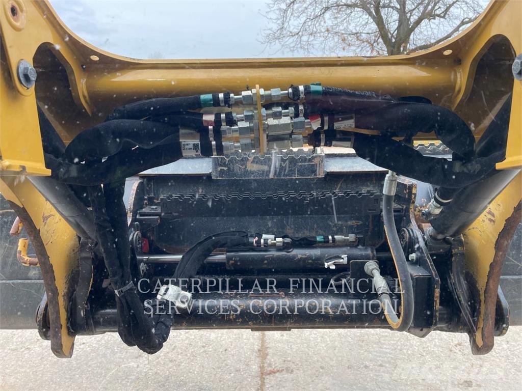 CAT 259D3 لوادر زحافة