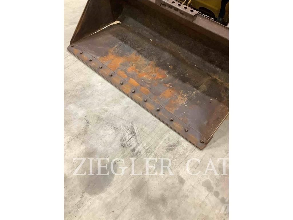 CAT 259D3 لوادر زحافة