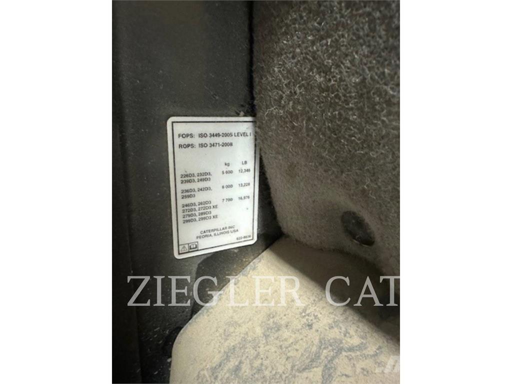 CAT 259D3 لوادر زحافة