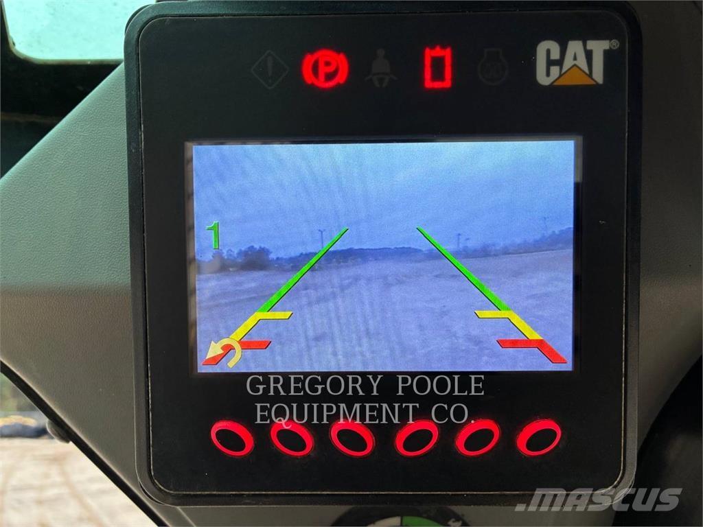 CAT 259D3 لوادر زحافة