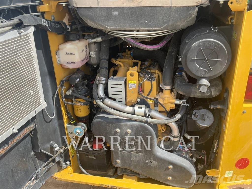 CAT 259D3 C3H2 لوادر زحافة