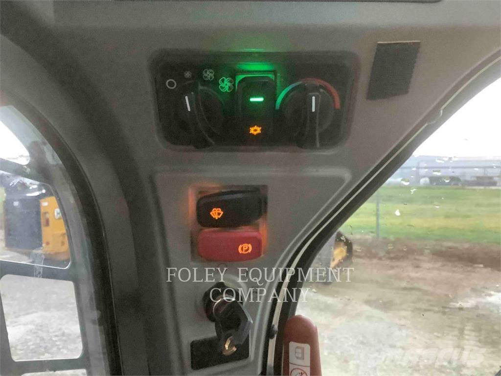 CAT 259D3STD2C لوادر انزلاقية التوجيه