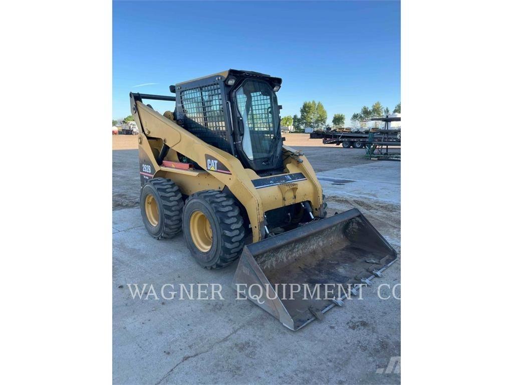 CAT 262B لوادر انزلاقية التوجيه