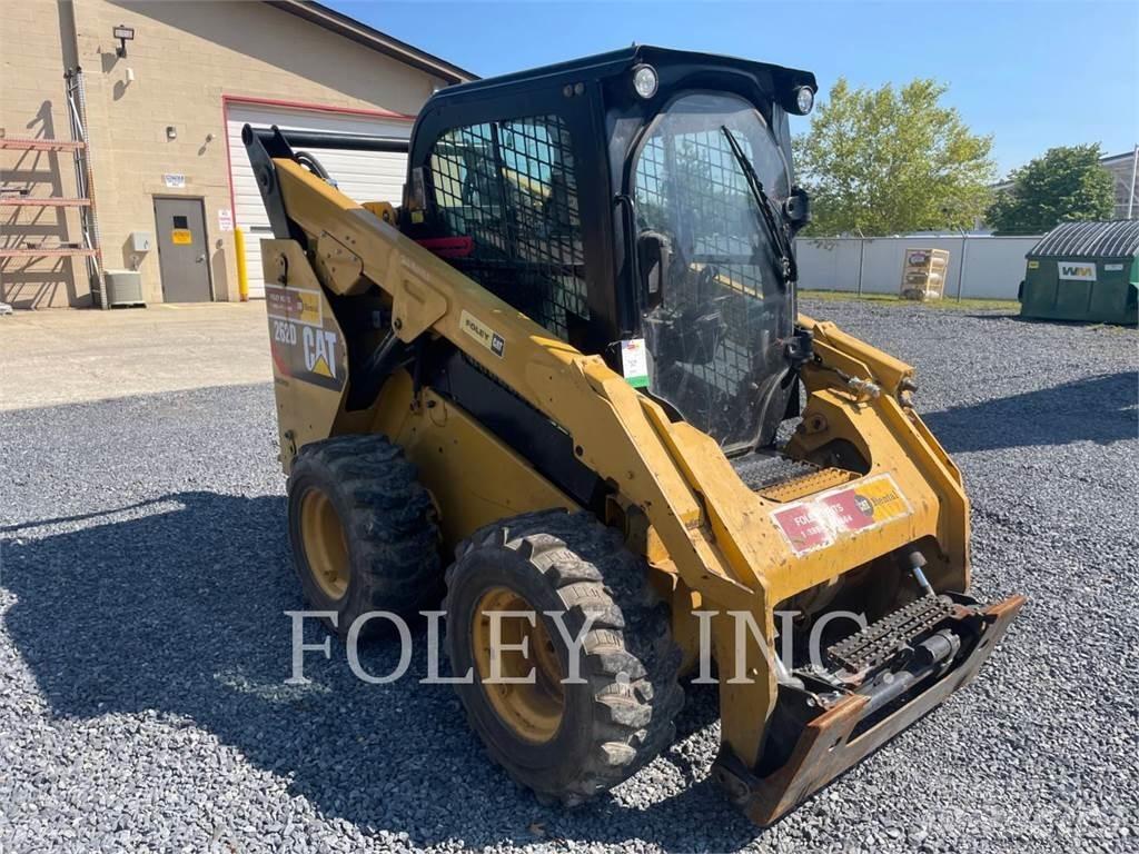 CAT 262D لوادر انزلاقية التوجيه