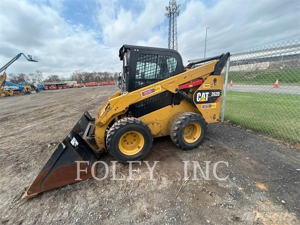 CAT 262D لوادر انزلاقية التوجيه