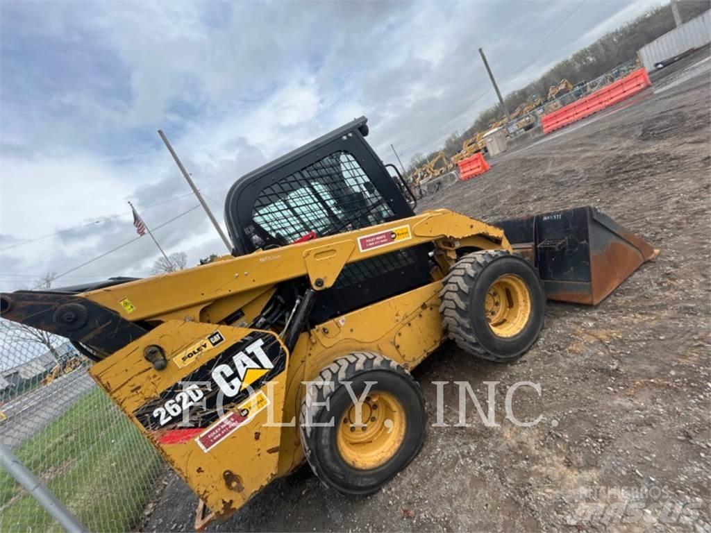 CAT 262D لوادر انزلاقية التوجيه
