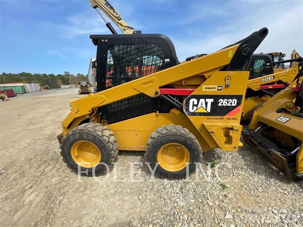 CAT 262D لوادر انزلاقية التوجيه