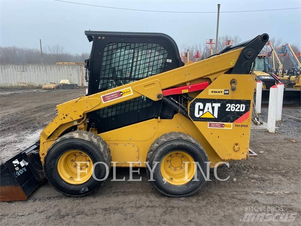 CAT 262D لوادر انزلاقية التوجيه