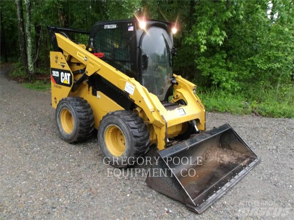 CAT 262D لوادر انزلاقية التوجيه