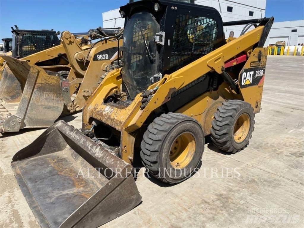 CAT 262D لوادر انزلاقية التوجيه