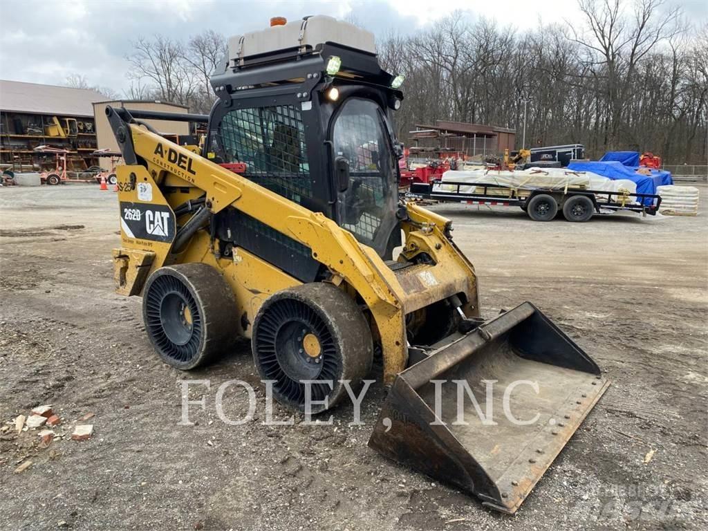 CAT 262D لوادر انزلاقية التوجيه