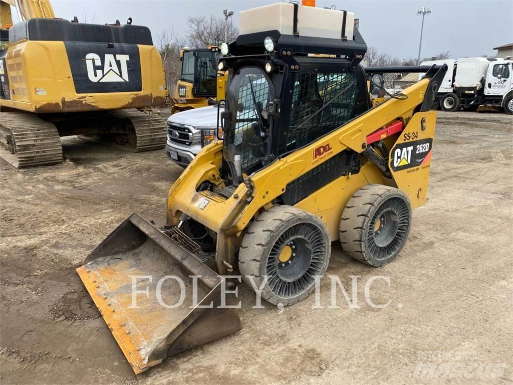 CAT 262D لوادر انزلاقية التوجيه