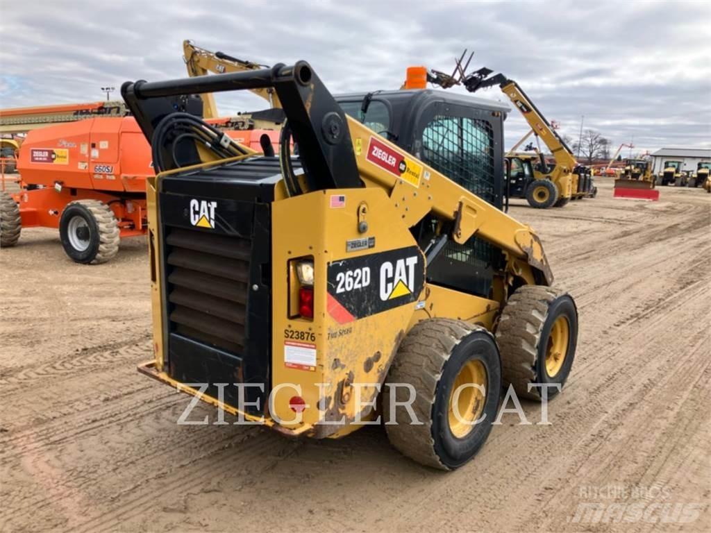 CAT 262D لوادر انزلاقية التوجيه