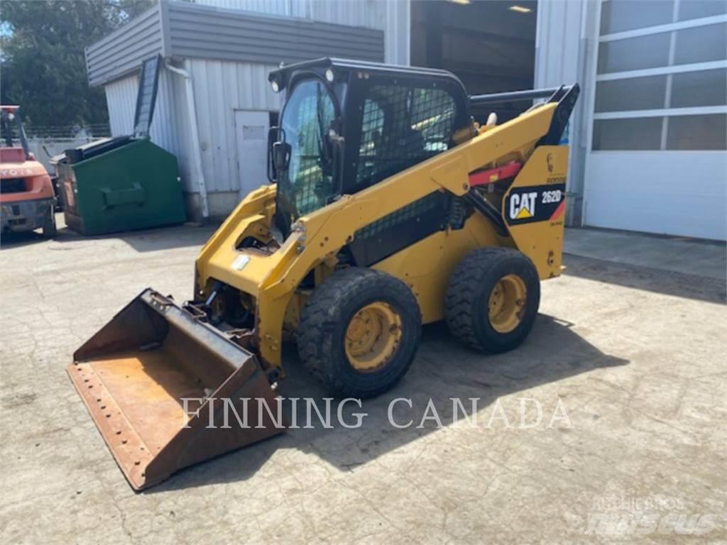 CAT 262D لوادر انزلاقية التوجيه