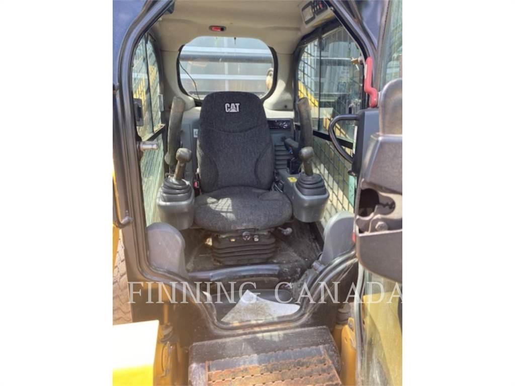 CAT 262D لوادر انزلاقية التوجيه