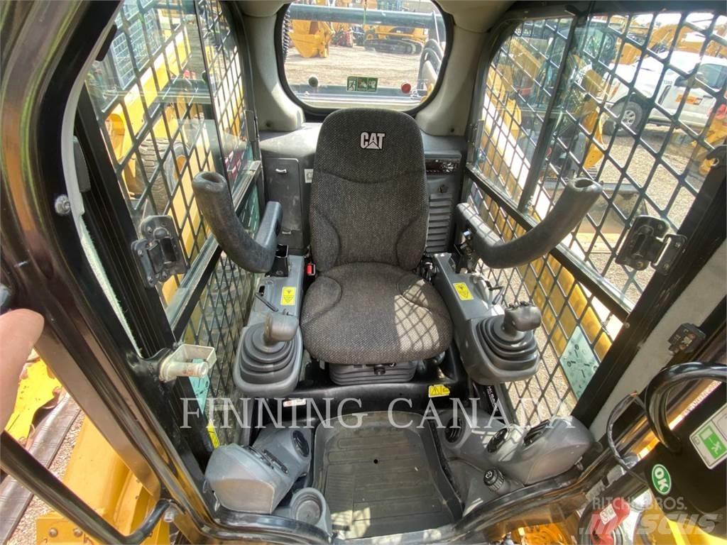 CAT 262D لوادر انزلاقية التوجيه