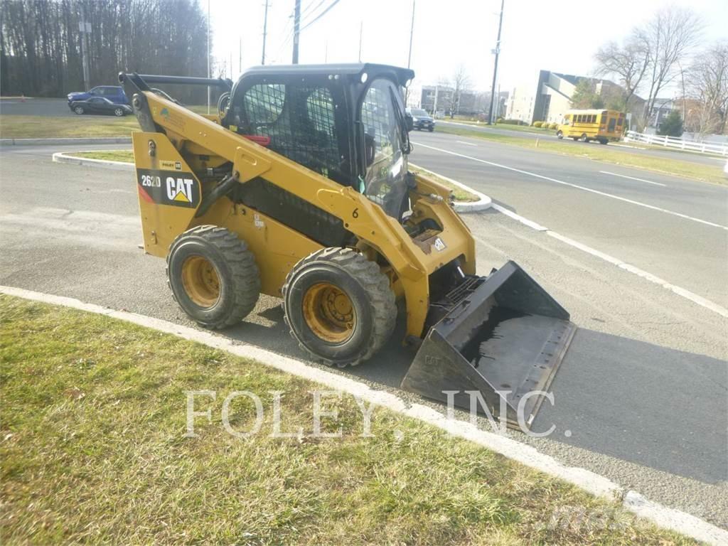 CAT 262D لوادر انزلاقية التوجيه