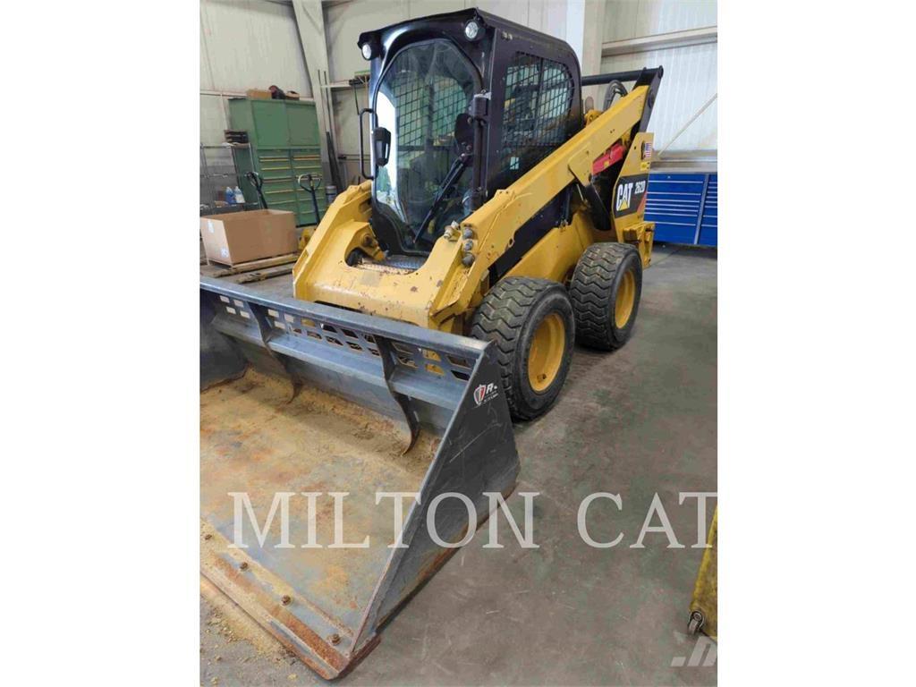 CAT 262D لوادر انزلاقية التوجيه
